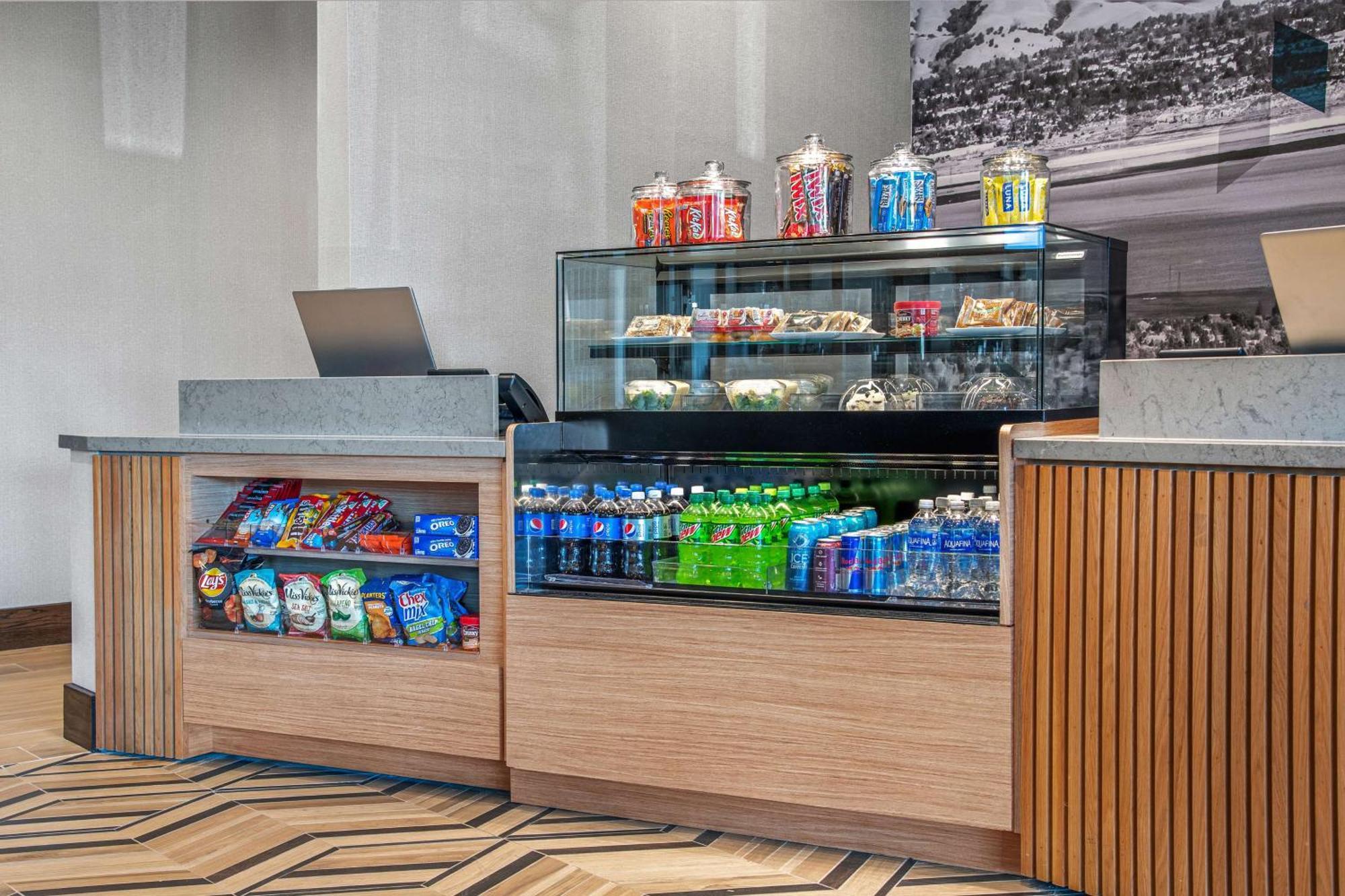 Hyatt Place Newark-Silicon Valley 외부 사진